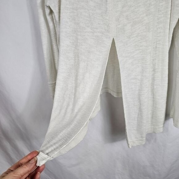 We The Free Split Back Turtleneck Sz S Exposed Seam Tunic White Boho Relaxed Fit - Picture 5 of 9